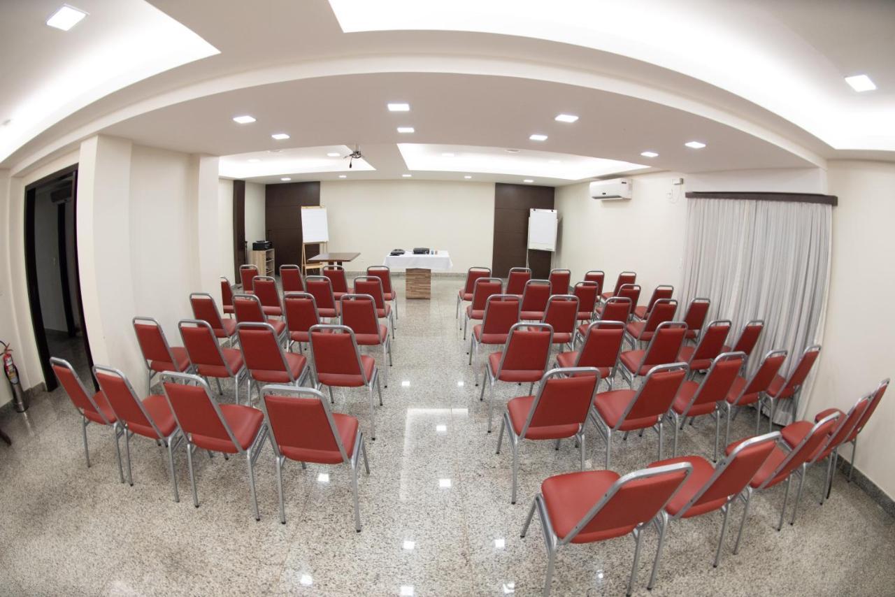 Hotel Eldorado Paracatu Buitenkant foto