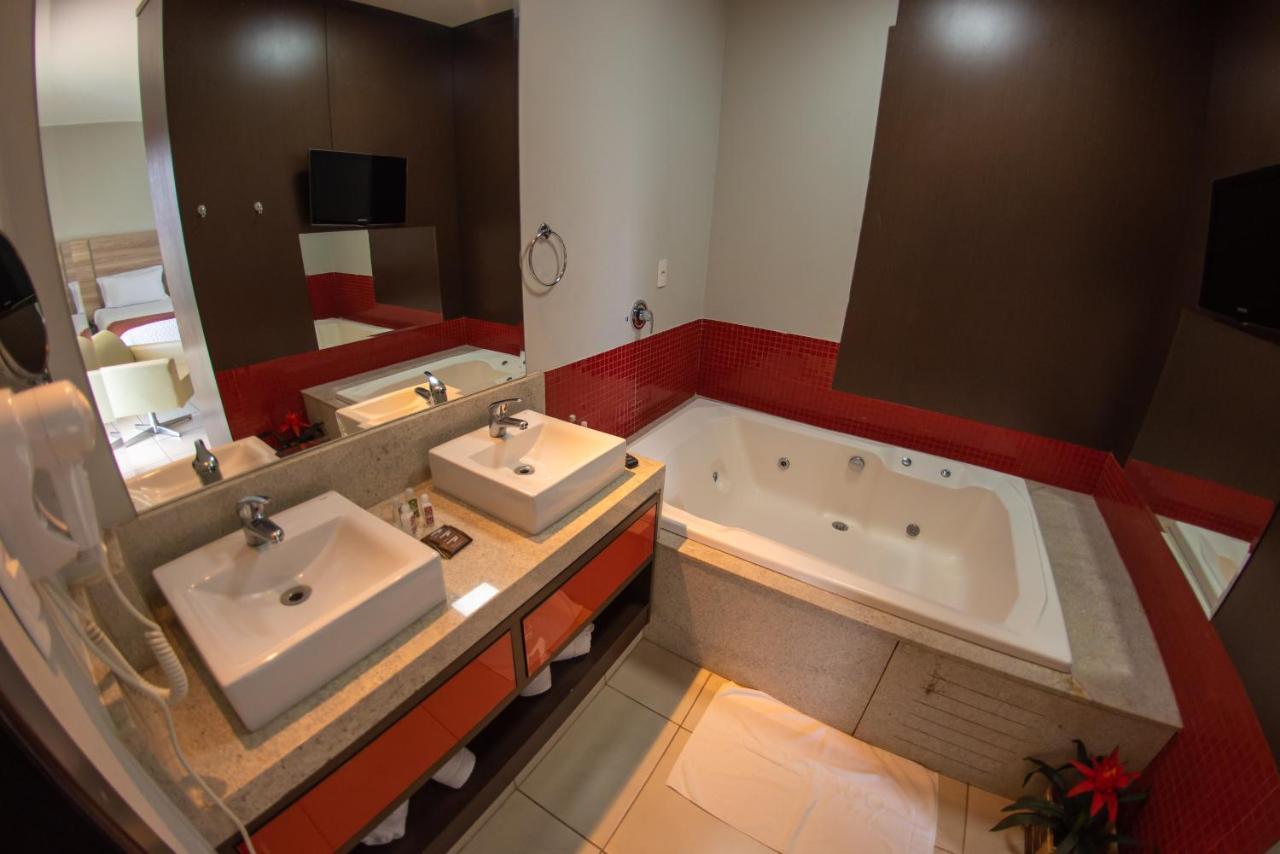Hotel Eldorado Paracatu Buitenkant foto